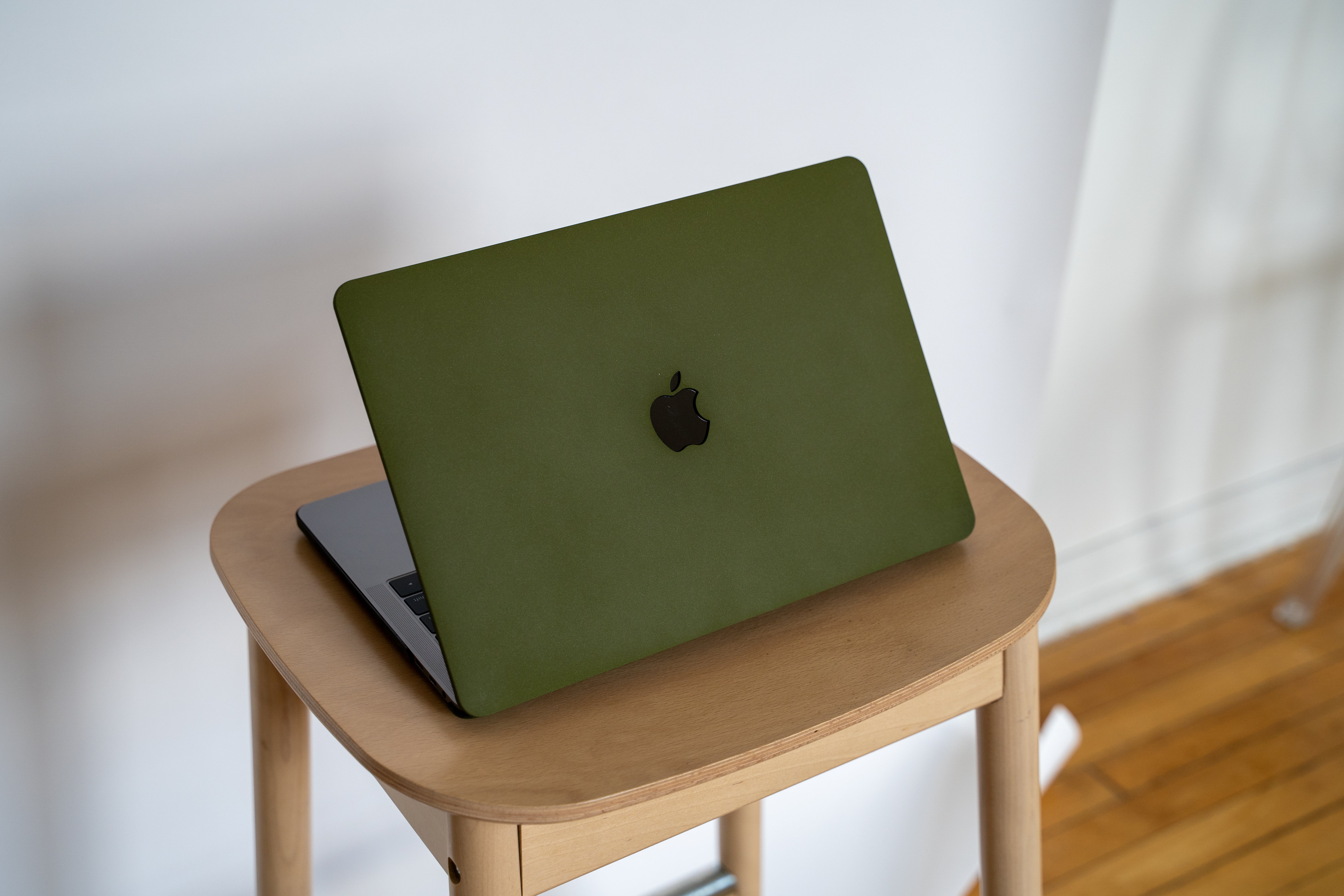 Matte MacBook Cases – Uniqfind