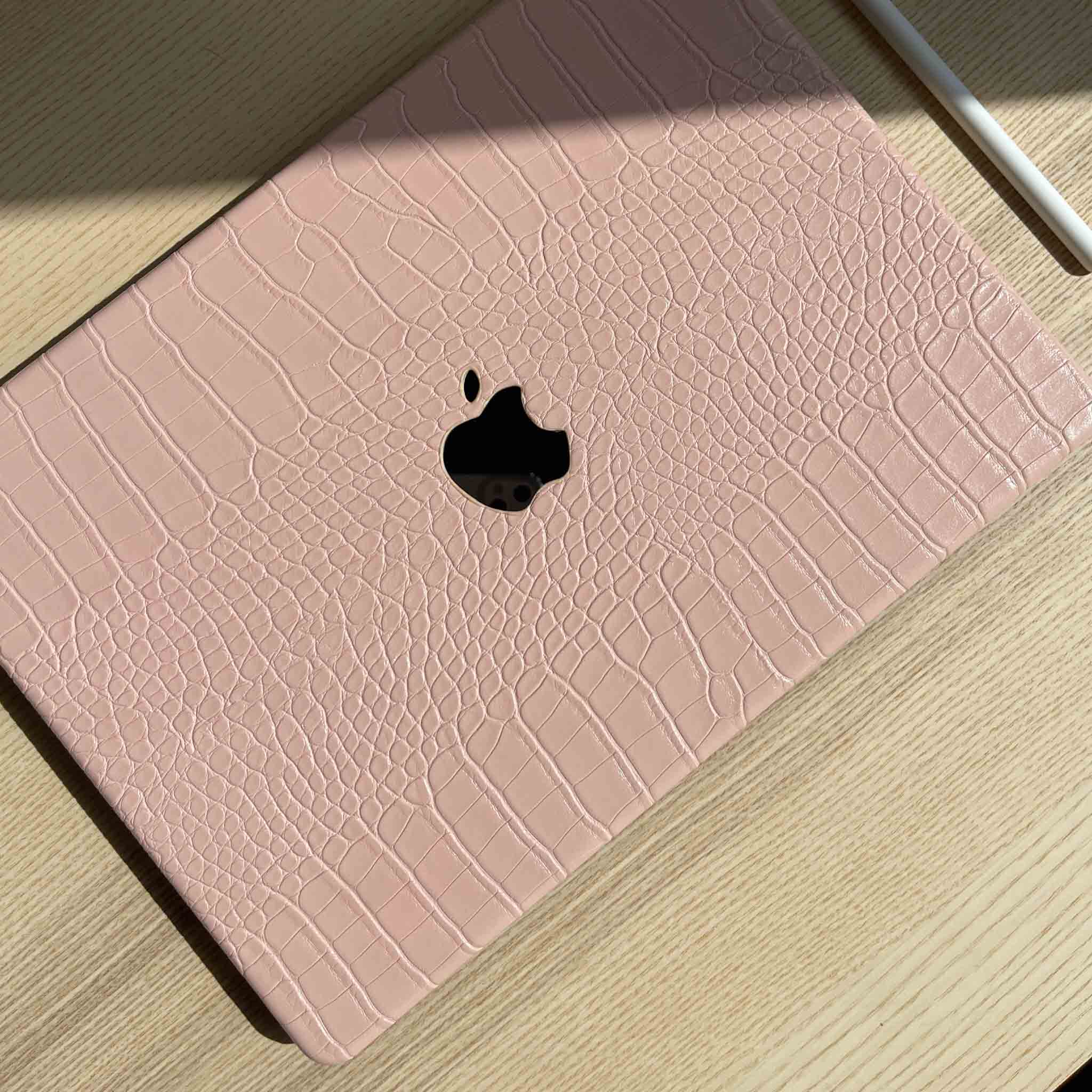 blush crocodile macbook hardshell