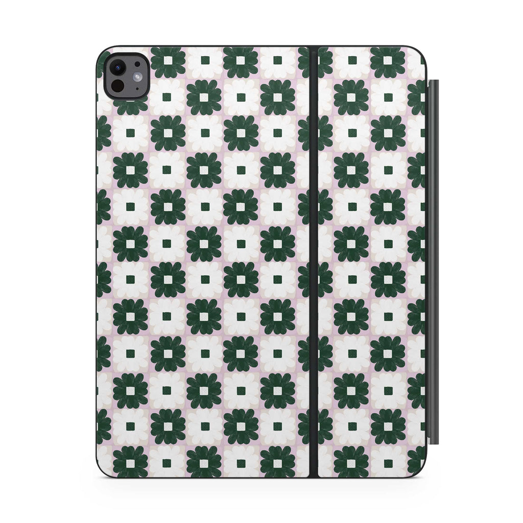 daisy quilt magic keyboard skin for ipad front view