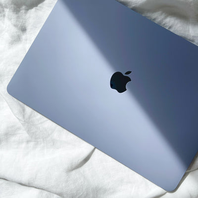 UNIQFIND MacBook Air 13-inch (2020, M1) Clear Case
