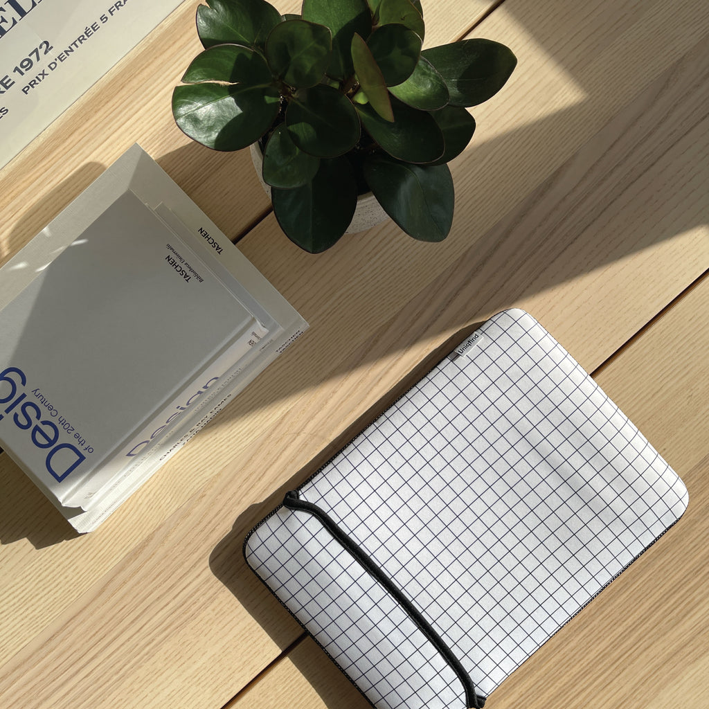 White Grid Up to 14-inch Laptop Sleeve